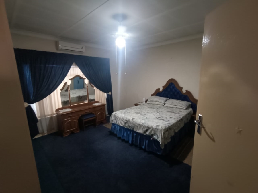 To Let 3 Bedroom Property for Rent in Oos Einde North West
